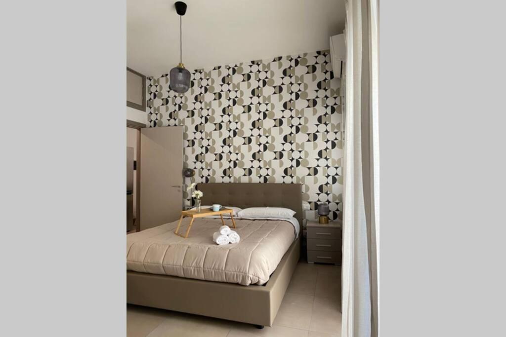 B&B Piano1 Interno5 - Accogliente E Moderno Bilocale Vicino Al Centro Salerno Eksteriør billede